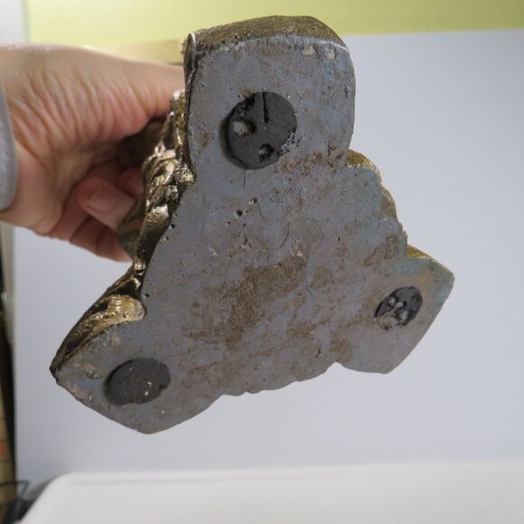 Warm gold pedestal heart frame w weighted bottom & metal top HEAVY about 2 pound - Picture 6 of 7